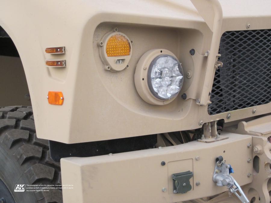 Детали экстерьера Oshkosh M-ATV 2009 года  (фото 22 из 676)
